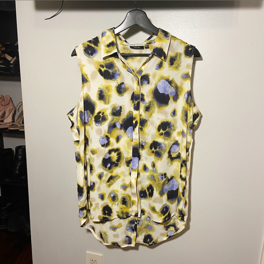Apt. 9 Patterned Buttoned Sleeveless Blouse